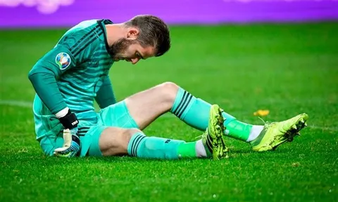 ĐH "què quặt" của Man Utd trước đại chiến với Liverpool