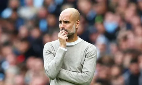 Lo sợ Arsenal trượt dốc, Emery ra quyết định "tàn bạo" với Xhaka