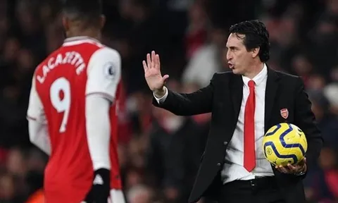 CĐV Man Utd: "Arsenal và Tottenham thậm chí còn mạnh hơn chúng ta"