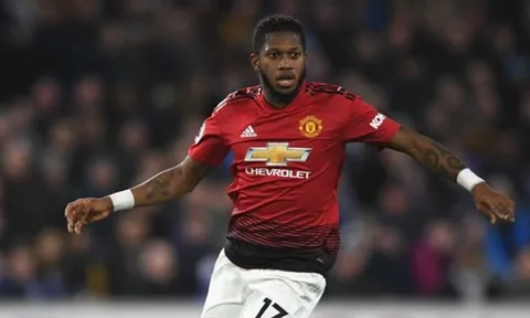 Khó tin! CĐV Man Utd bảo vệ... "cục tạ" Fred