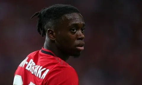 Wayne Rooney muốn M.U chiêu mộ “cơn lốc cánh phải” thay Wan-Bissaka