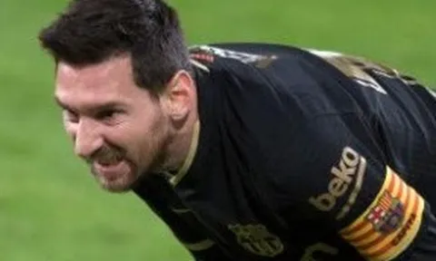 Sau tất cả, Lewandowski nói luôn 1 câu về Messi
