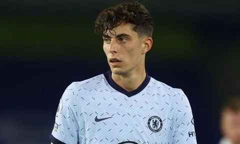 Chelsea tung video, Werner xin lỗi Havertz ngay trận ra mắt