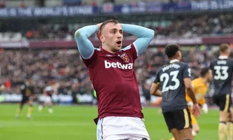 West Ham bỏ lỡ cơ hội vượt Man United