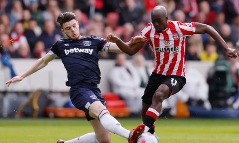 West Ham lỡ cơ hội cắt đuôi Man Utd