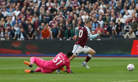 West Ham lỡ cơ hội chiếm vị trí dự Europa League của M.U