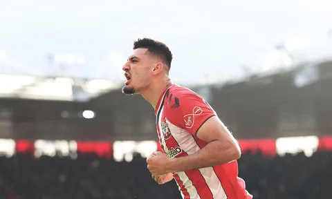 West Ham 'ném' 100 triệu bảng vào TTCN