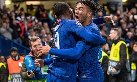 Lampard chỉ nói 1 câu, Chelsea suýt khiến Ajax khóc hận trên đất Anh