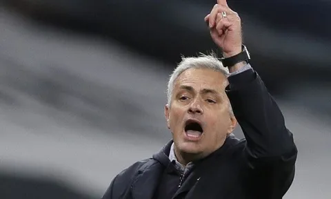 Gây ngạc nhiên khi tin dùng "sao trẻ", Mourinho quá cao tay