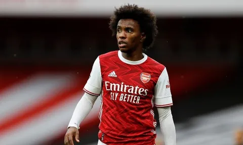 Bị chỉ trích vì chơi tệ, Willian đáp trả quá đanh thép