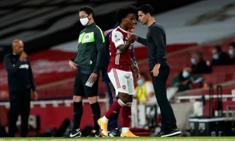"Willian chơi tệ là do Arsenal..."