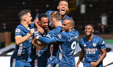 Willian ra mắt rực rỡ, Arsenal đại thắng Fulham trong trận khai màn NHA