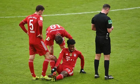 Bayern Munich quá thảm hại, đón nhận cú sốc lớn trước trận tái đấu PSG