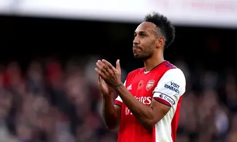 Sự xa hoa và hào nhoáng đang giết chết Aubameyang