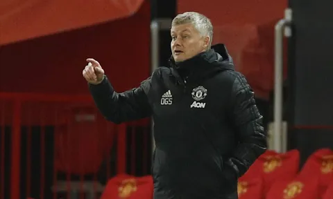 Xác nhận: Tiền vệ đẳng cấp lọt vào tầm ngắm của Man Utd và Pháo thủ
