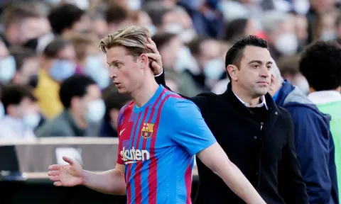 Xavi đổi ý, 'bật đèn xanh' cho De Jong đến M.U