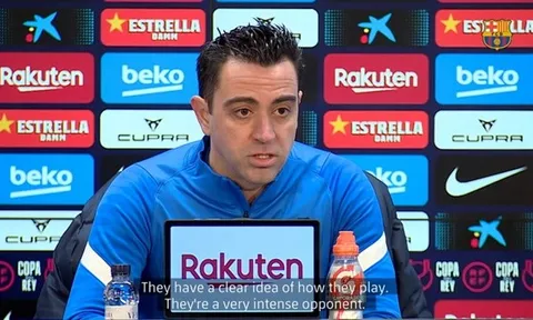 Xavi: Hoặc cậu ấy gia hạn, hoặc rời Barcelona