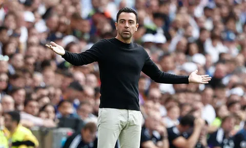 Xavi lên tiếng về sai lầm của Busquets