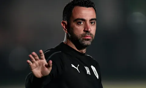 Xavi sẵn sàng trở lại Barca, chỉ còn chờ Victor Font