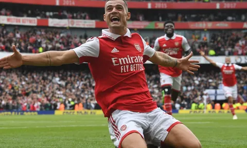 Sao Arsenal được đề nghị dựng tượng