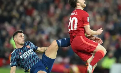 Xhaka lên tiếng về chiếc thẻ đỏ trong trận Liverpool