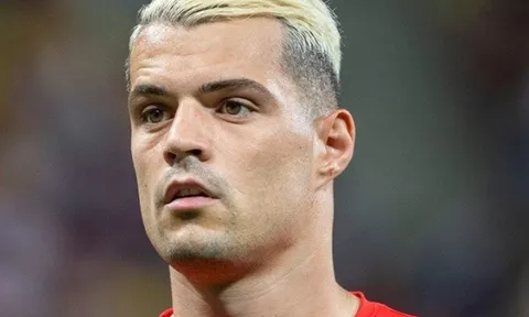 Xhaka: "Trái tim tôi tan vỡ"