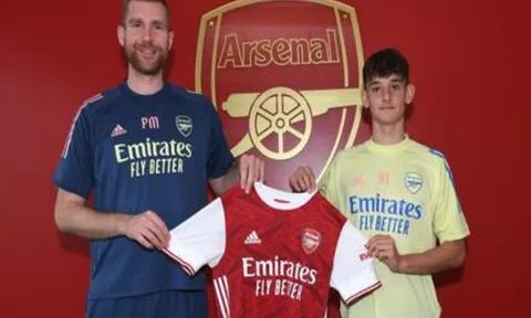 XONG! Arsenal ký hợp đồng với "tiểu đội trưởng" của Tam Sư