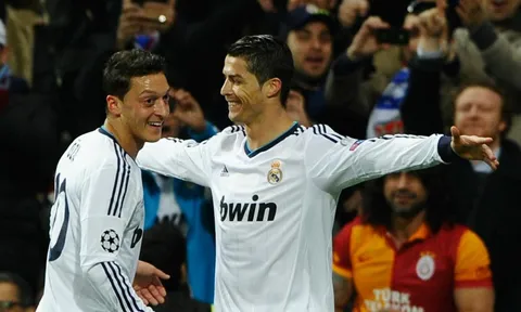 XONG! Bị Arsenal rao bán sang Juventus, rõ khả năng Ozil tái hợp Ronaldo