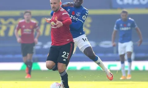 XONG! Đấu PSG, Man Utd nhận cú hích lớn