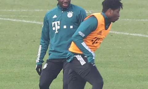 XONG! Hình ảnh đáng chú ý xuất hiện, Bayern Munich mừng rỡ vì "máy chạy"