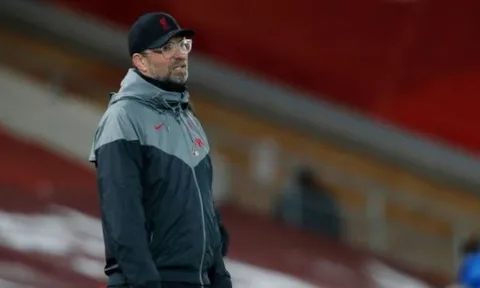 XONG! Klopp xác nhận 2 tin dữ, Liverpool đau đớn mất "chiến binh"