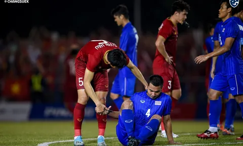 XONG! Lộ hình ảnh gây choáng của U22 Thái Lan khi bị loại