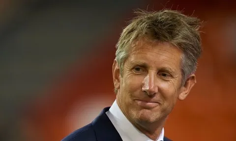 XONG! Quá rõ khả năng Van der Sar trở lại Man Utd