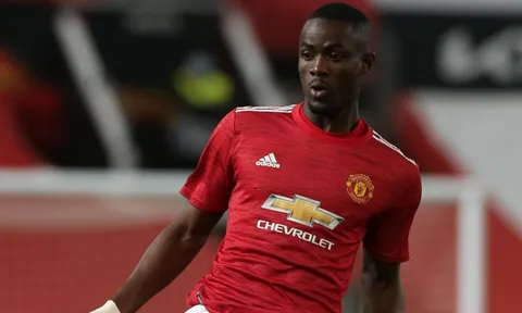 XONG! Solskjaer bất ngờ chốt tương lai Eric Bailly
