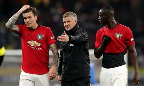 XONG! Solskjaer xác nhận lực lượng M.U: "Đá tảng" thế chỗ Lindelof?