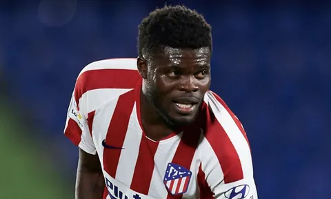 XONG! Tiến gần đến "bulldog" của Arsenal, Atletico Madrid rất nhanh chốt tương lai Partey
