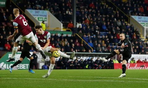 Trở về bộ mặt hủy diệt, Man City thảnh thơi chờ đại chiến Liverpool và Everton