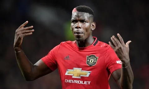 "Nỗi ô nhục! Làm sao Man Utd có thể trông chờ vào một người như thế?"