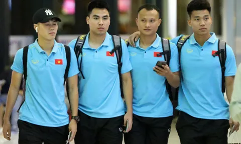 Đã rõ lý do ĐT Việt Nam phải tức tốc di chuyển sau trận thắng Malaysia