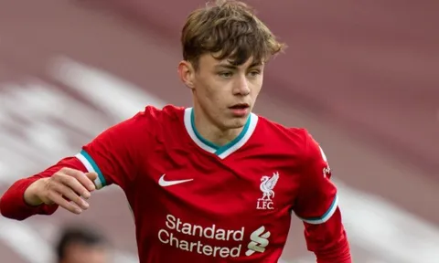 Hậu vệ Liverpool tiết lộ nhóm chat của Jurgen Klopp