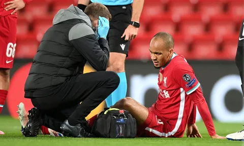 SỐC! Liverpool toang mạnh, tới lượt cầu thủ thay Van Dijk chấn thương