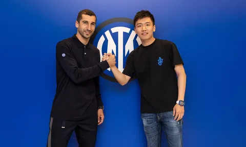 CHÍNH THỨC! Người cũ M.U, Arsenal ra mắt đội bóng mới