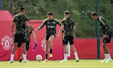 Ten Hag gật đầu, M.U điền tên 6 cầu thủ trẻ đá Europa League