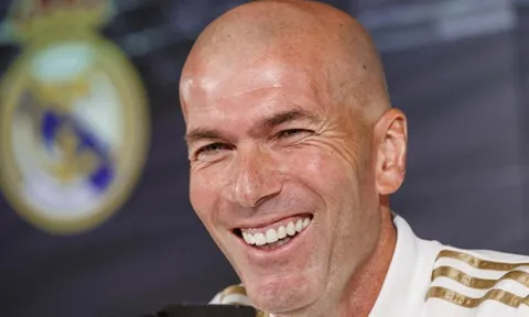 Zidane: "Cậu ấy sẽ không đi đâu cả"