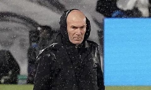 Zidane sẵn sàng từ chức, lập tức có bến đỗ mới?