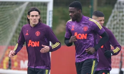 Rò rỉ đội hình Man Utd đấu Chelsea: Cú sốc "Mad dog" và tân binh!