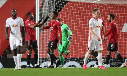 CĐV Man Utd: "Chấm dứt! Cậu ta trông thật gian xảo và đáng hổ thẹn"