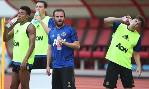 Nhìn Man Utd thế này, Tottenham có e sợ?