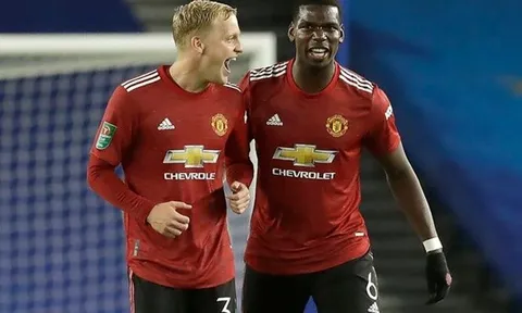 Neville: "Tôi tin cậu ấy sẽ thành công tại Man United"
