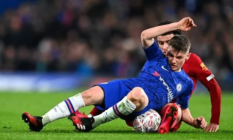 Tony Cascarino: "Cậu ấy cứ như Roy Keane vậy"